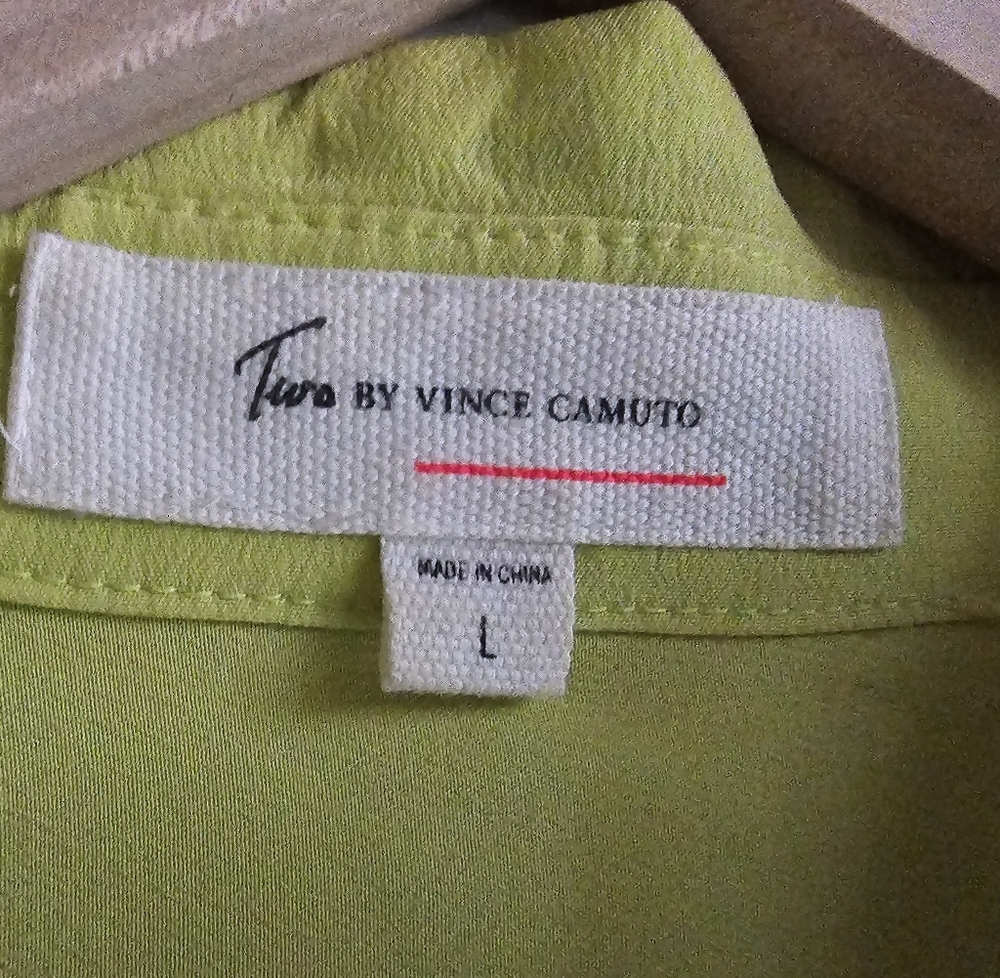 100% Silk Luxurious Chartreuse Green Button Up Blouse Turo Vince Camuto L - Picture 5 of 8
